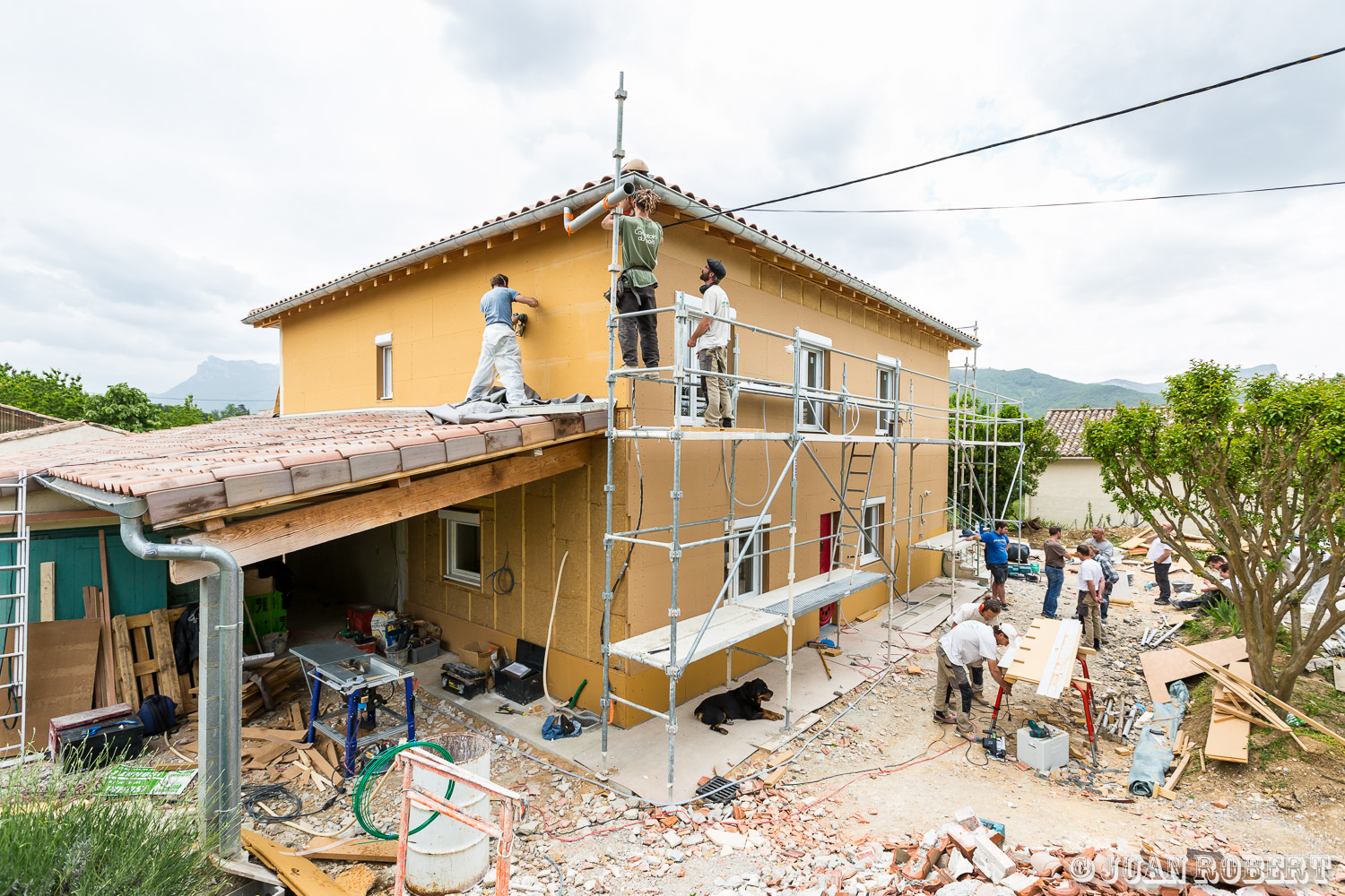 Mirabel-et-BlaconsAuteur, Juan ROBERT, Photographe, buildingMirabel-et-BlaconsDrôme - Rhône-AlpesChantiers Dorémi - Biovallée CCVD